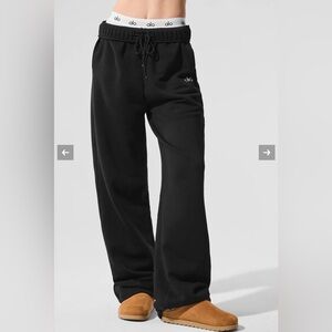 ALO Accolade Straight Leg Sweatpant